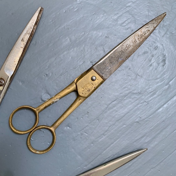 Set of Five Vintage Scissors Forged Steel School Sewing Crafts Art Scrap Teach - Picture 16 of 16